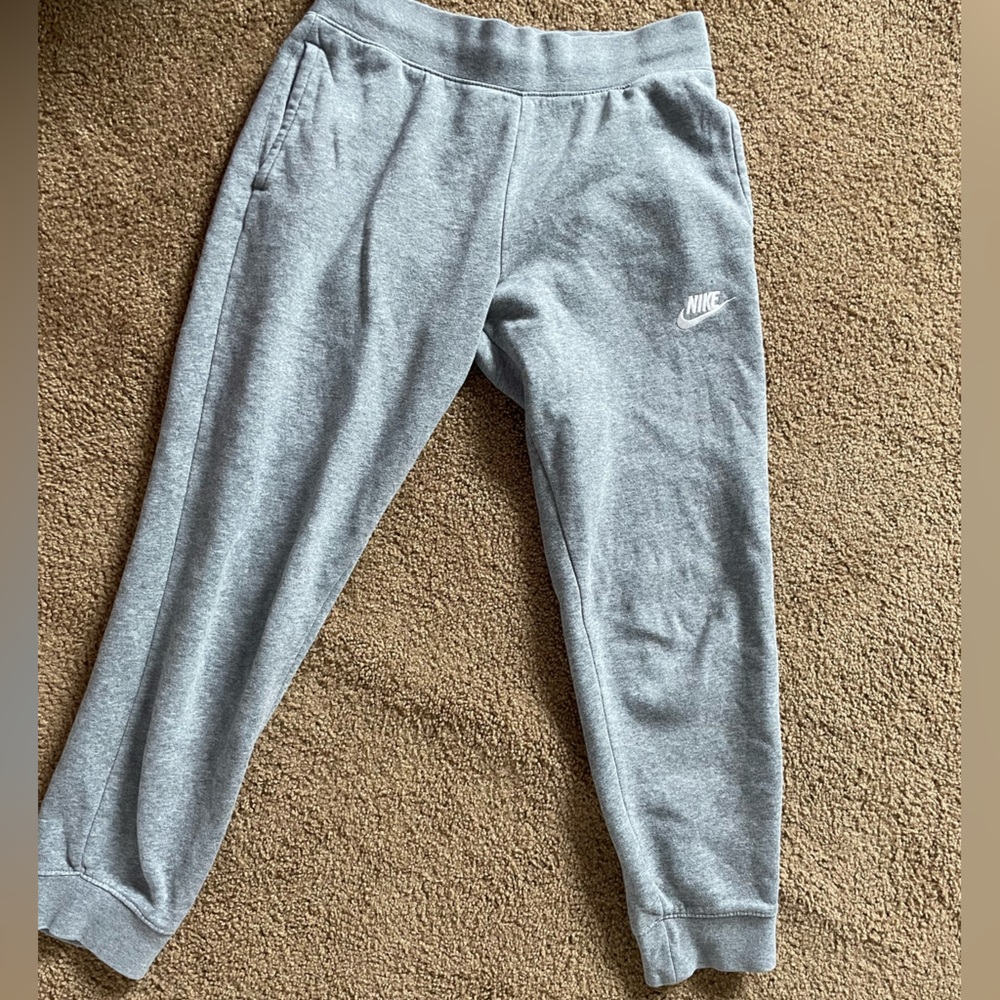 Gray Nike sweatpants kids size medium